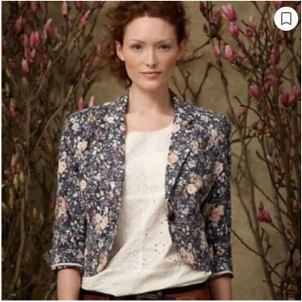 Daughters of the Liberation - Anthropologie floral cropped  linen blazer. Size 8
